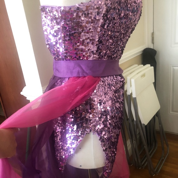 Jovani Sequined Prom dress - Picture 3 of 10
